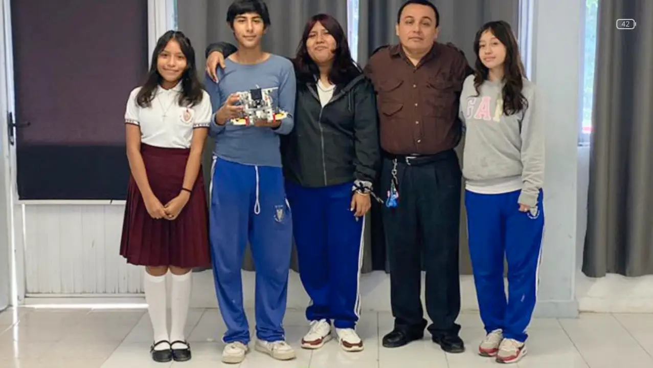 Team Lions Team from Secundaria General #9 Lic. Reyes Heroles