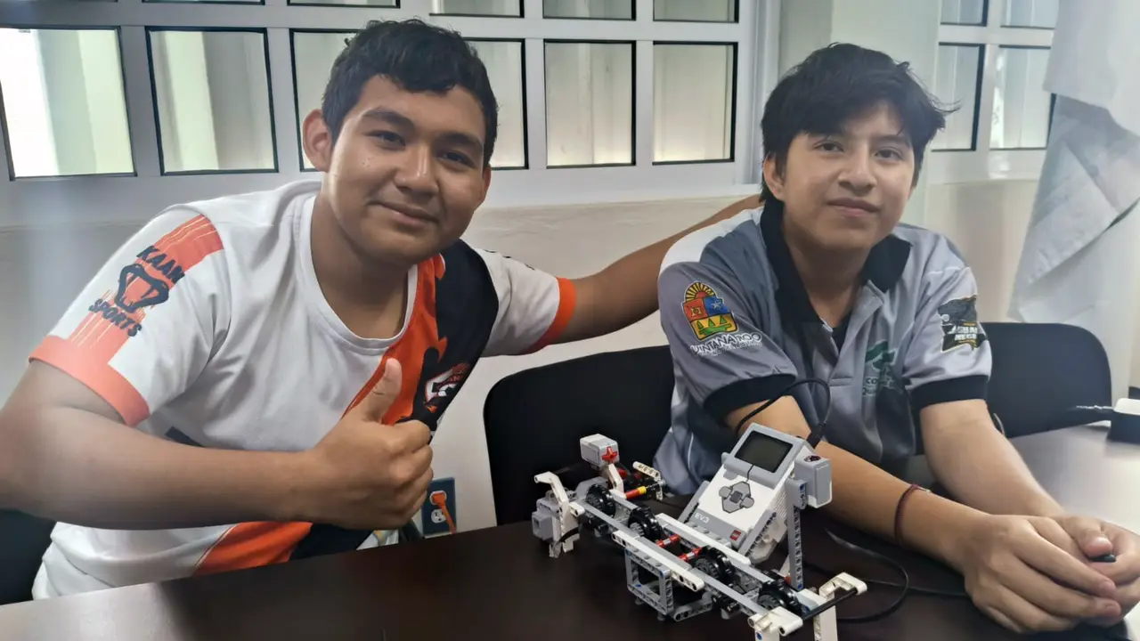 Team Panteras from Conalep Cancún IV